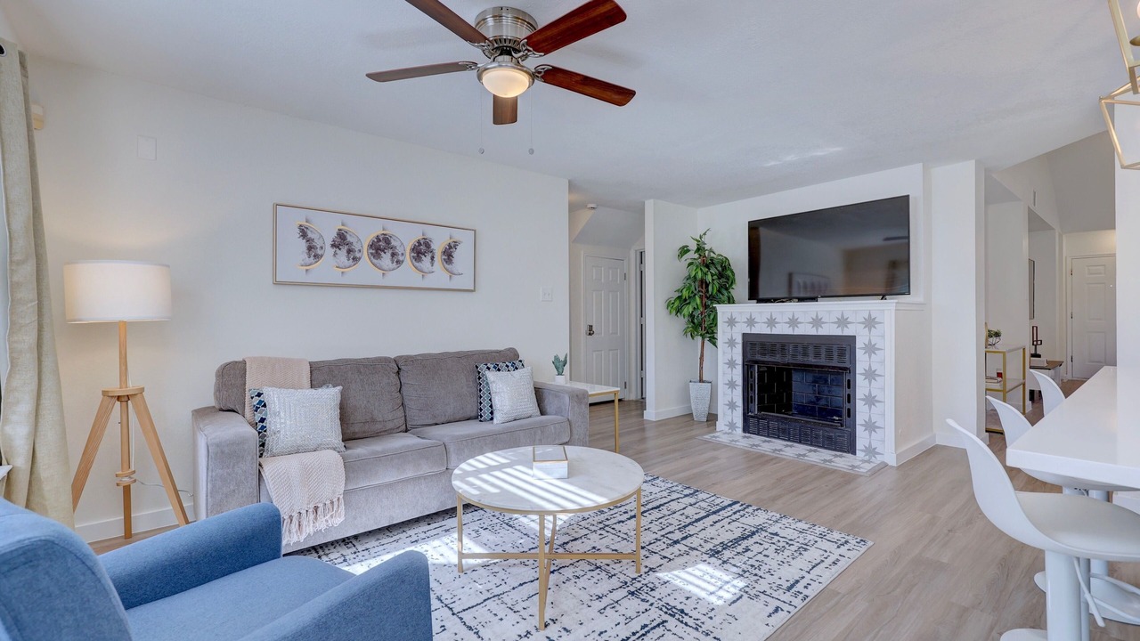Photo of Livingroom in Willow Run