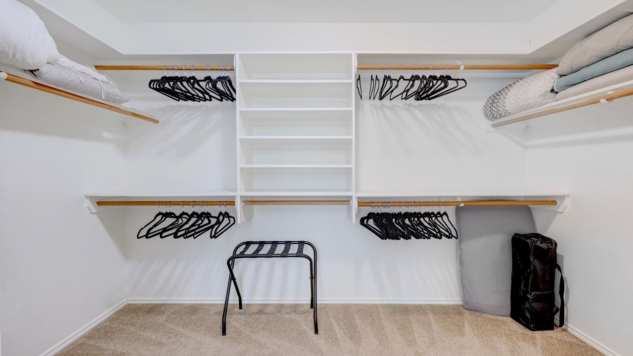 Photo of Bedroom in Willow Run