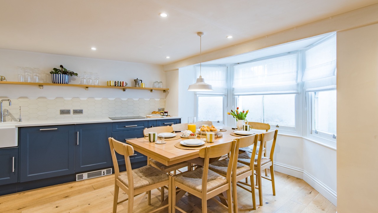 Photo of Others in Deal