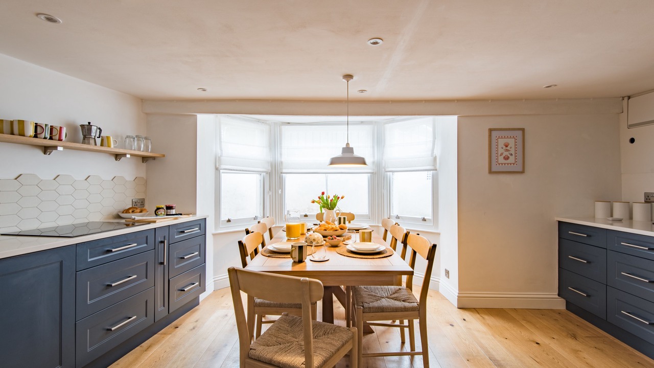 Photo of Others in Deal