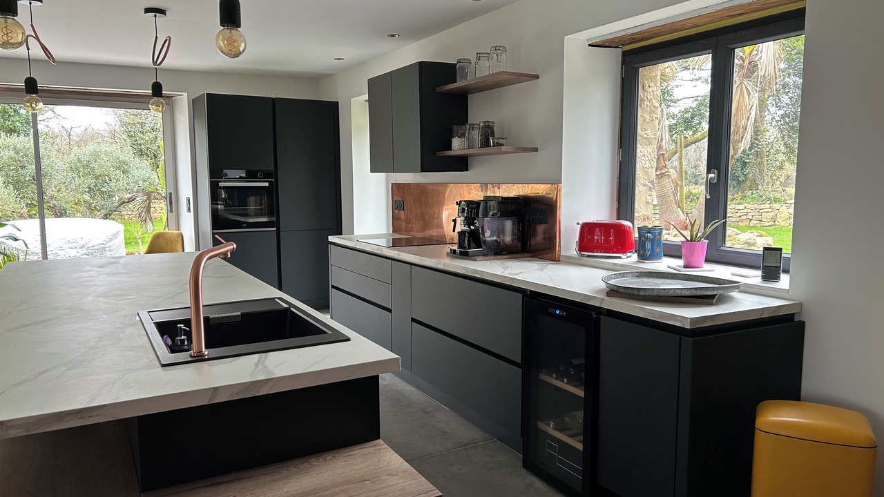 Photo of Kitchen in Plougoumelen