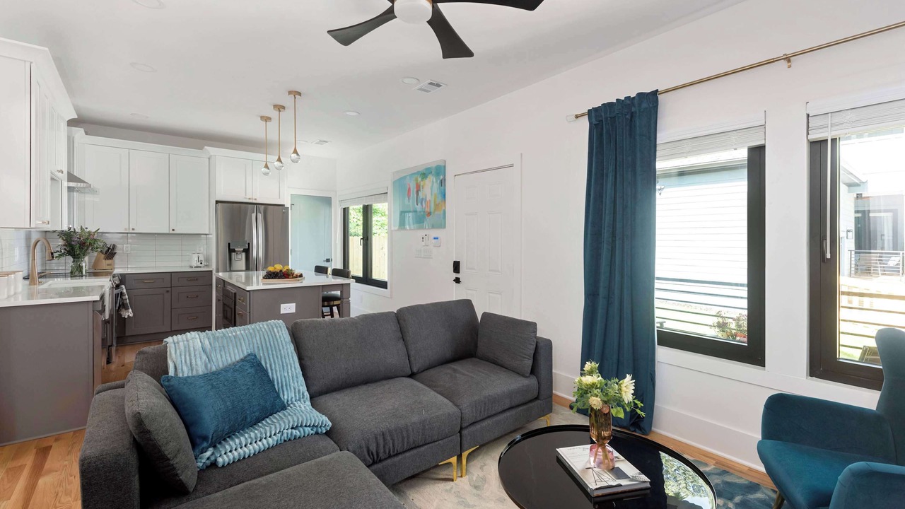 Photo of Livingroom in East Atlanta