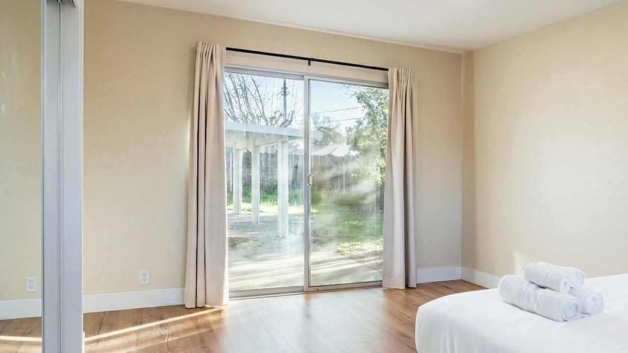 Photo of Bedroom in Foothill Farms