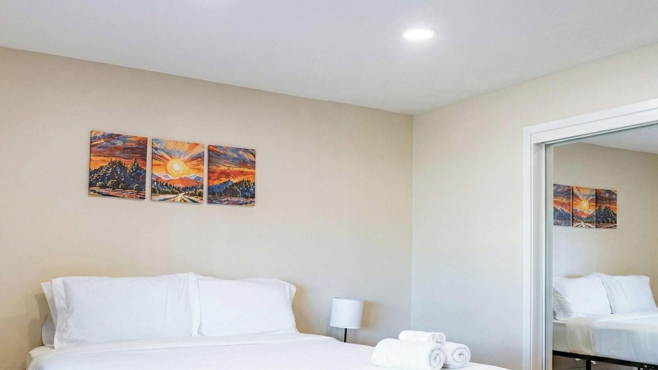Photo of Bedroom in Foothill Farms