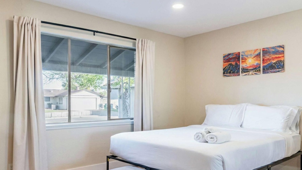 Photo of Bedroom in Foothill Farms