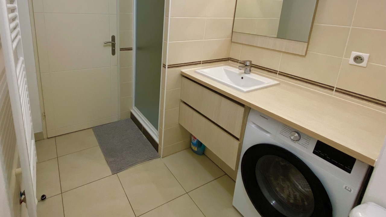 Photo of Bathroom in Juvignac