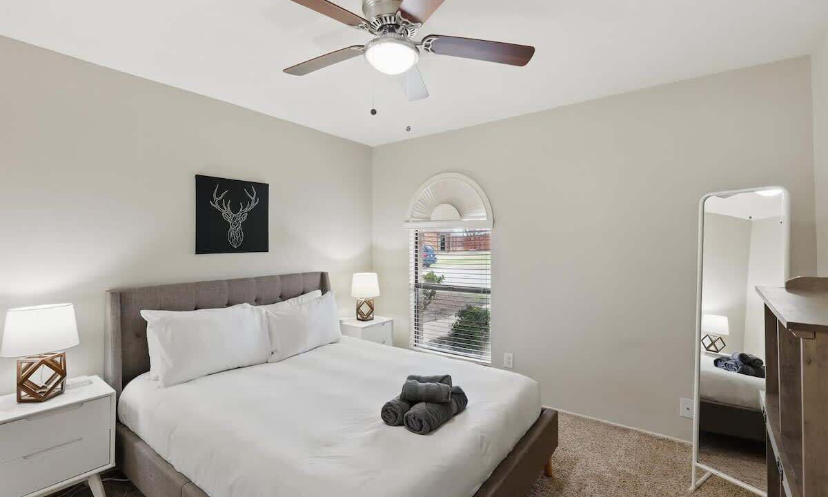Photo of Bedroom in Northeast Carrollton