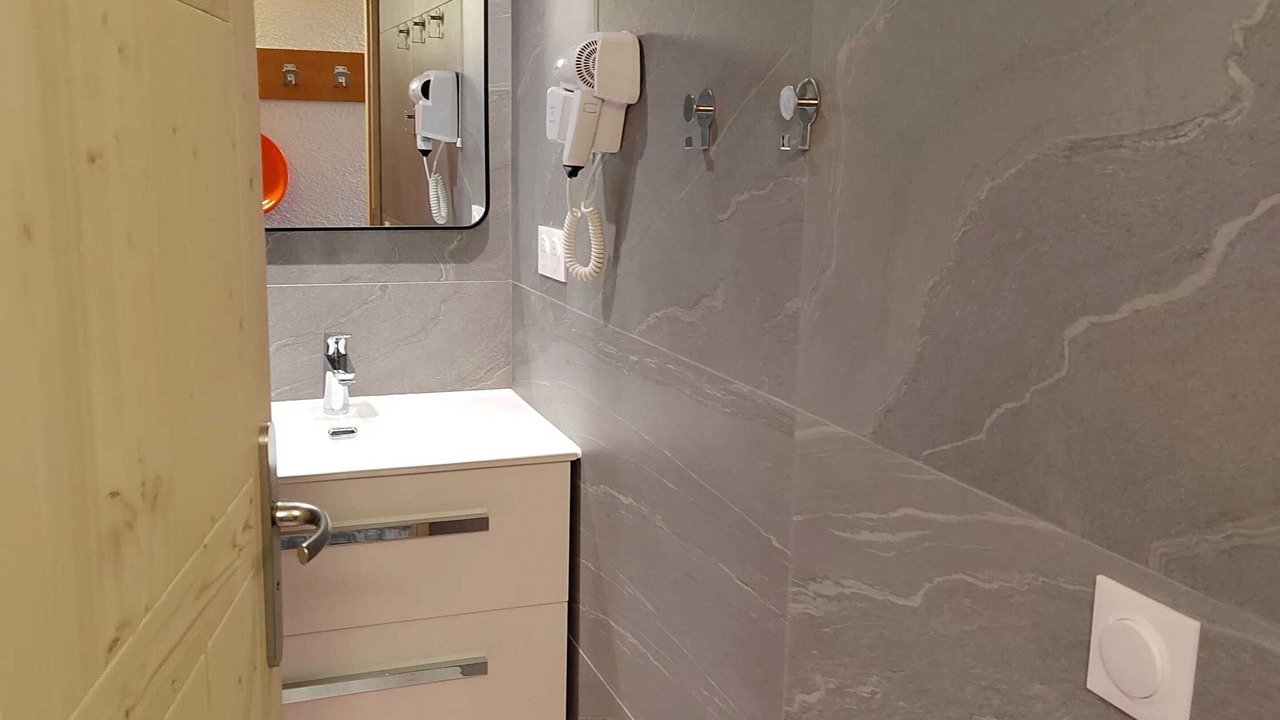 Photo of Bathroom in Aime