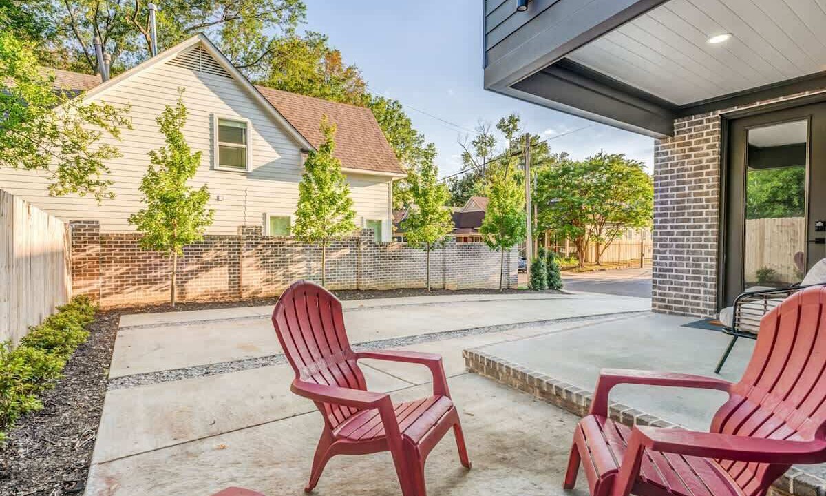 Photo of Patio Balcony in Cooper-Young Historic District