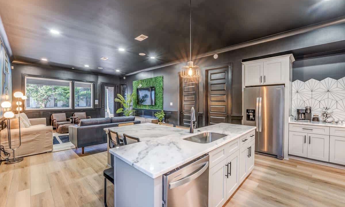 Photo of Others in Cooper-Young Historic District