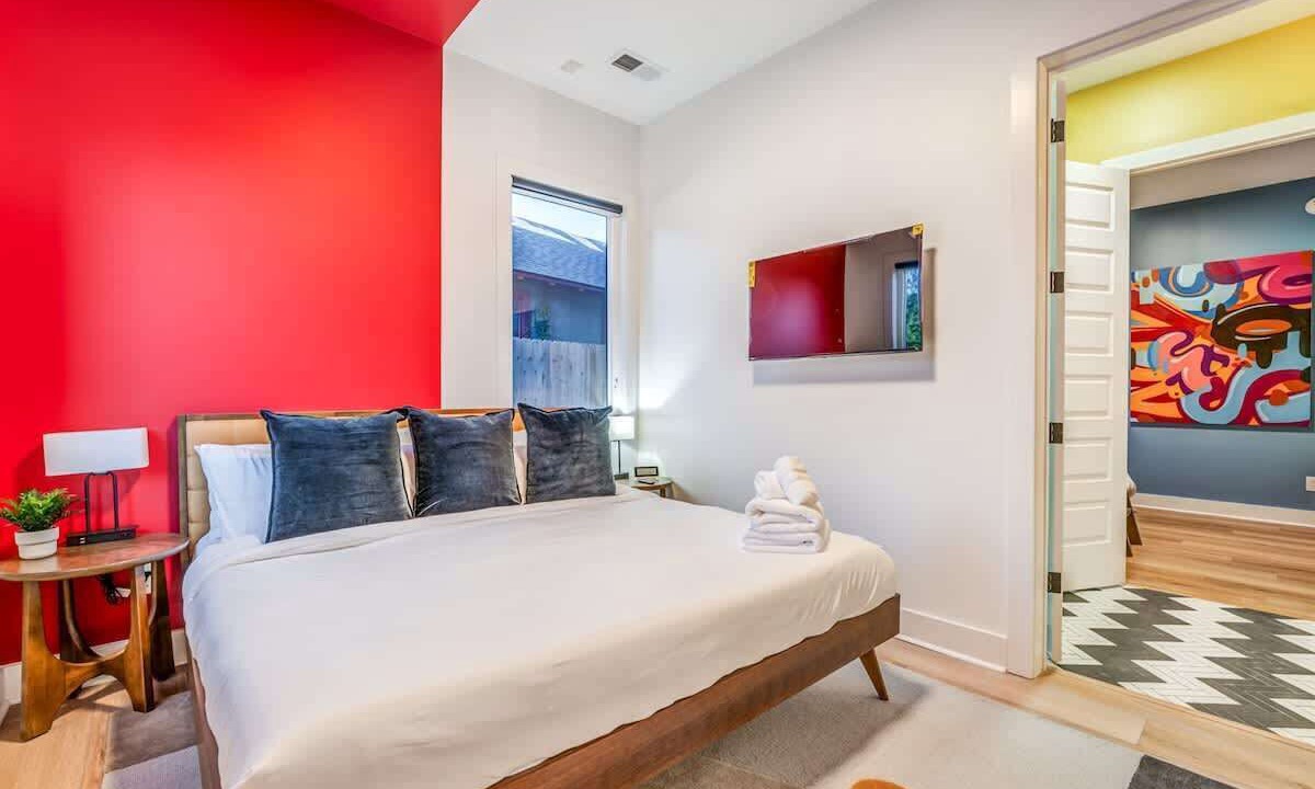 Photo of Bedroom in Cooper-Young Historic District