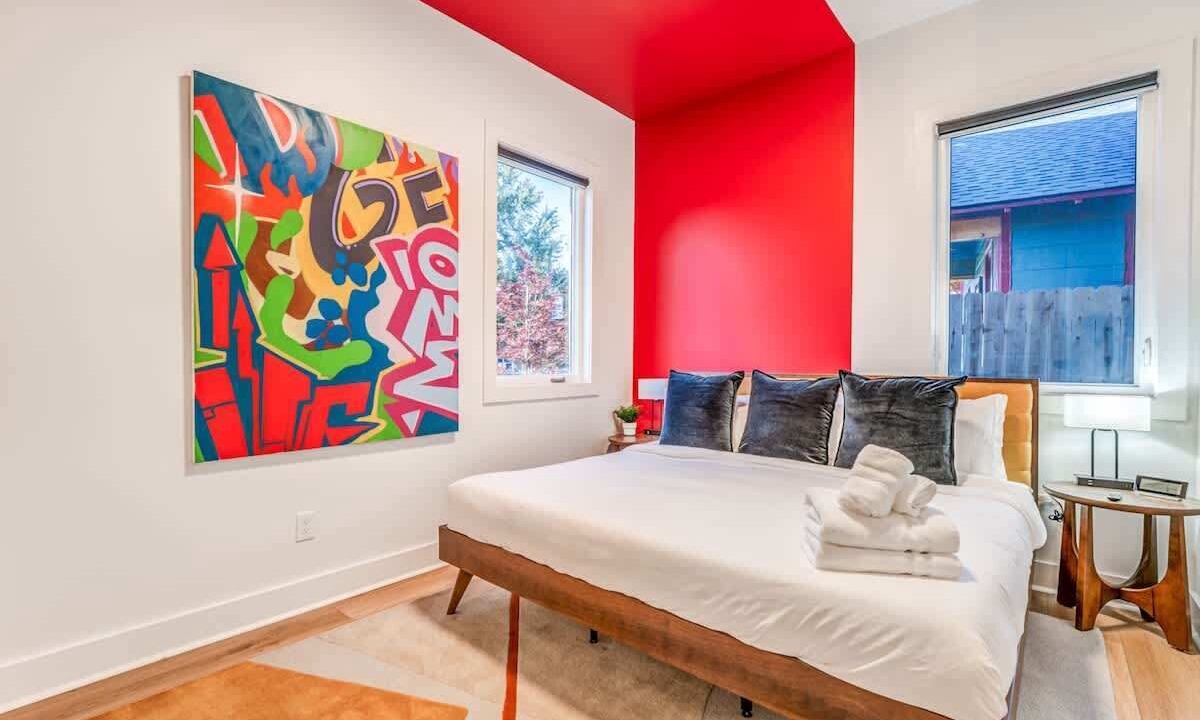 Photo of Bedroom in Cooper-Young Historic District