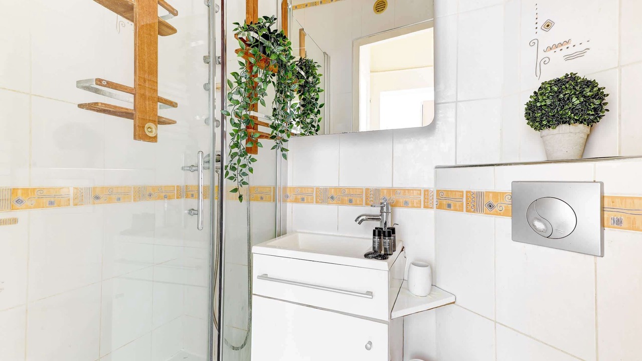 Photo of Bathroom in 13th Arrondissement
