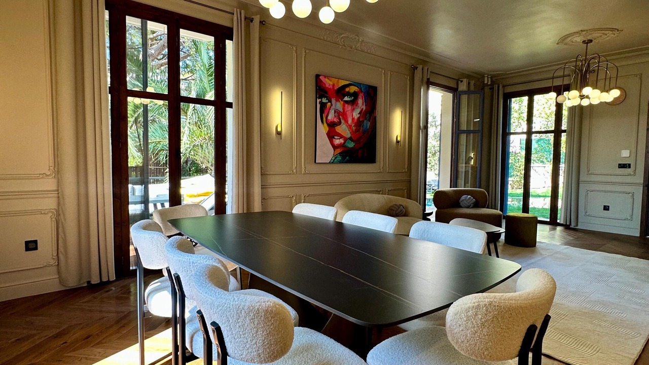 Photo of Others in Carnot