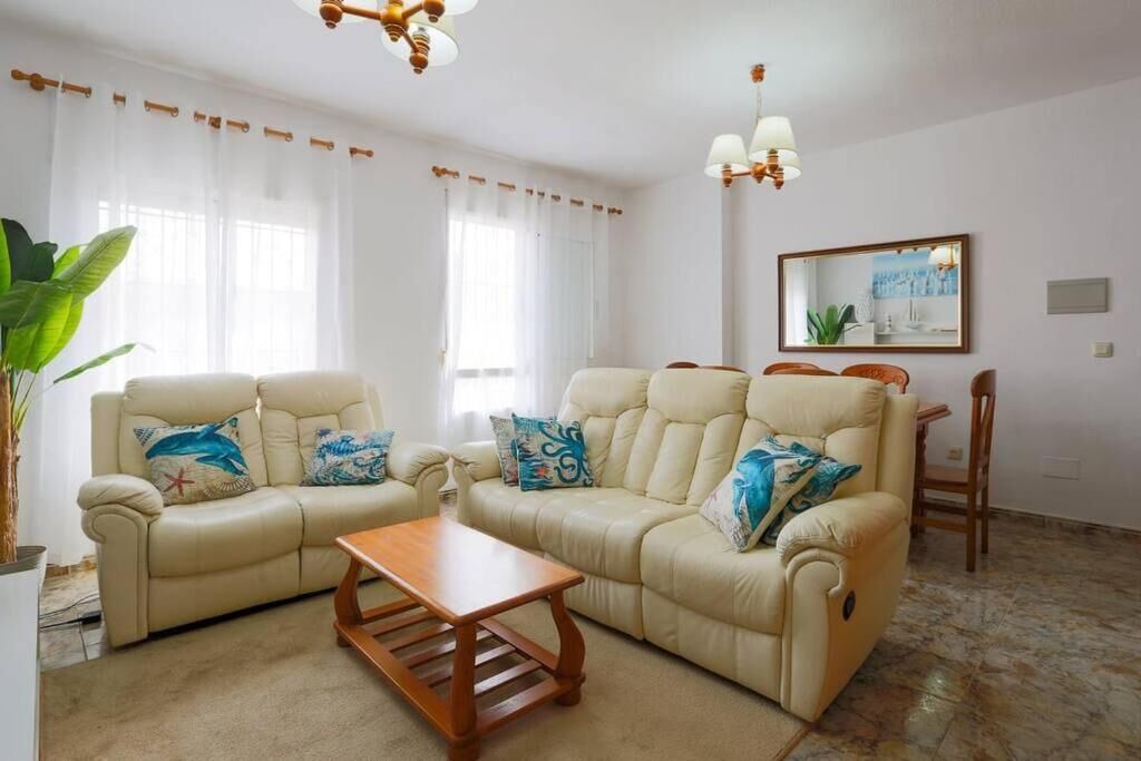 Photo of Livingroom in Los Nietos