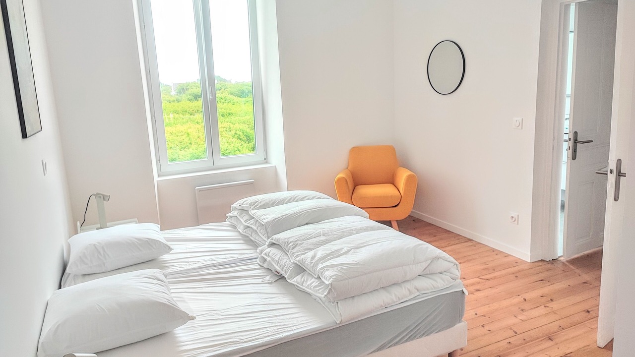 Photo of Bedroom in Penmarch