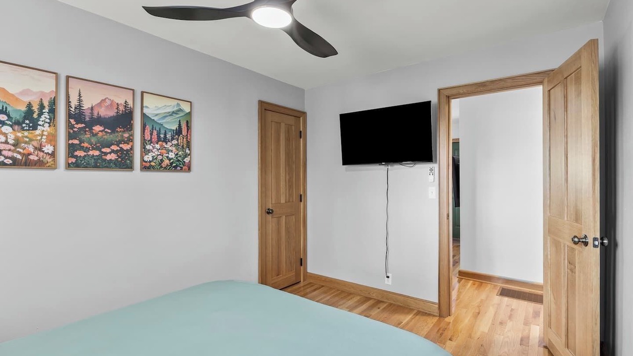 Photo of Bedroom in Grove City