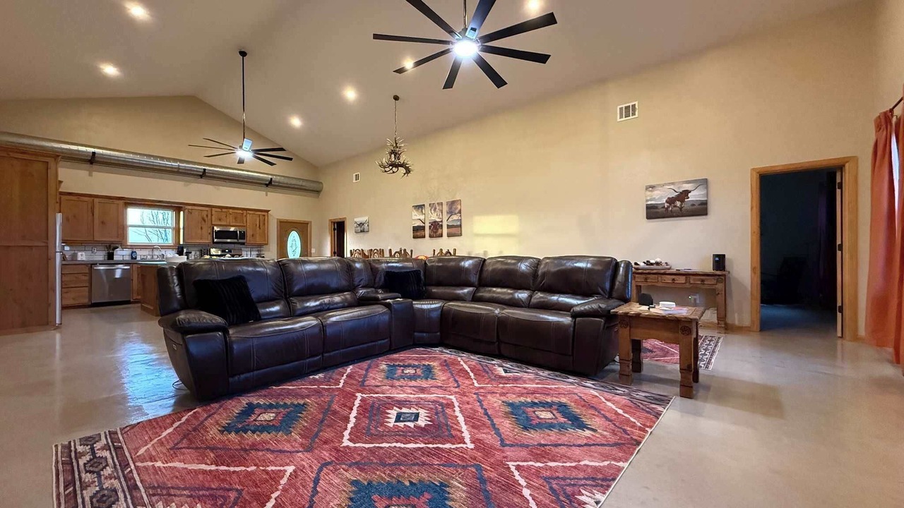 Photo of Livingroom in Indiahoma