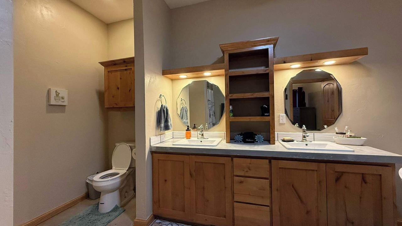 Photo of Bathroom in Indiahoma