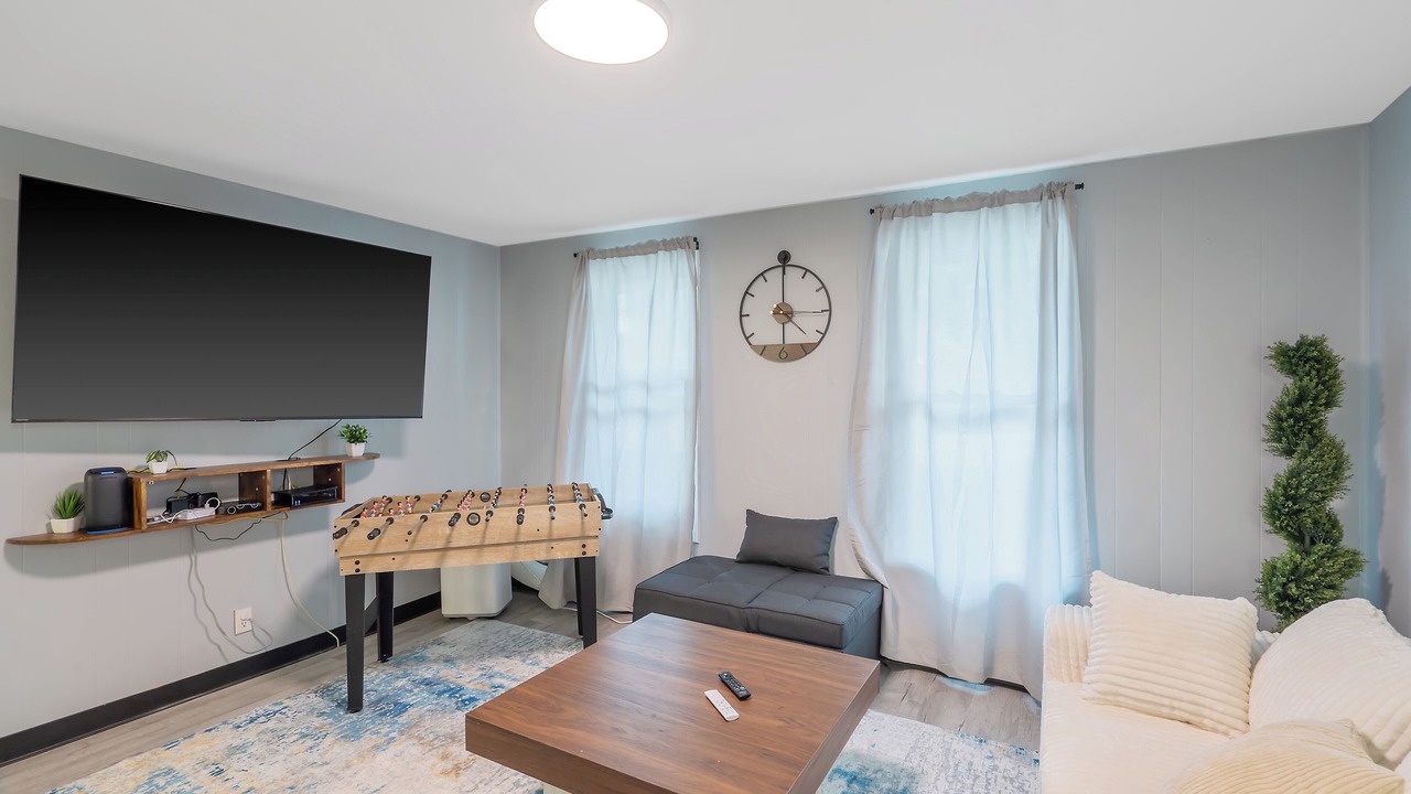 Photo of Livingroom in Westside