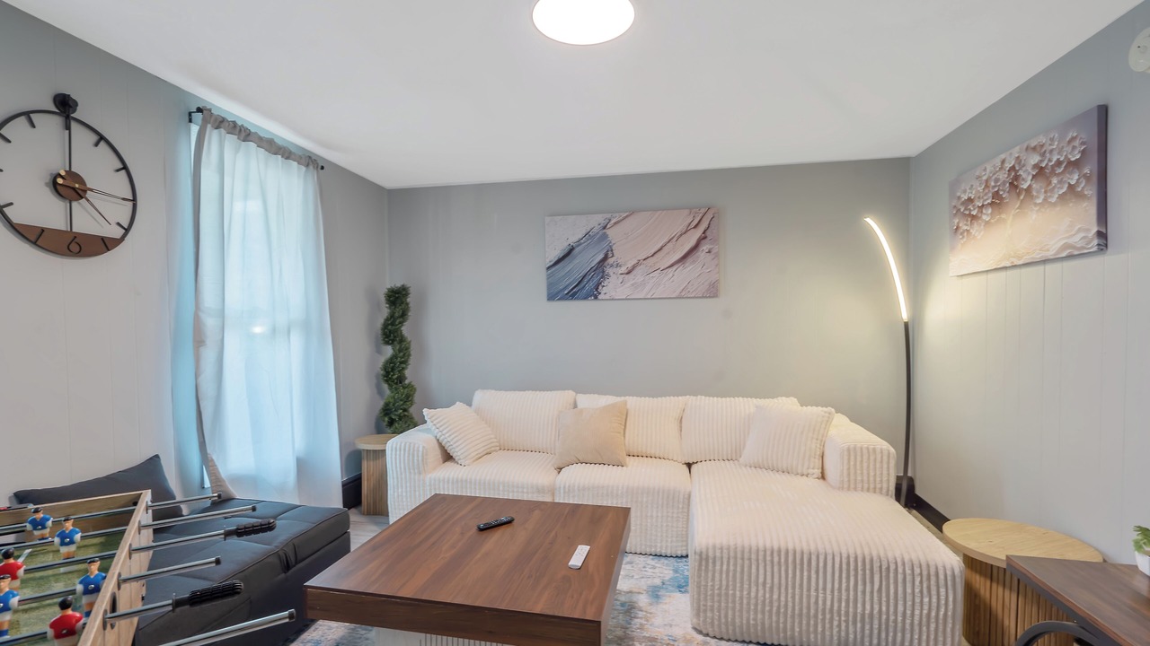 Photo of Livingroom in Westside