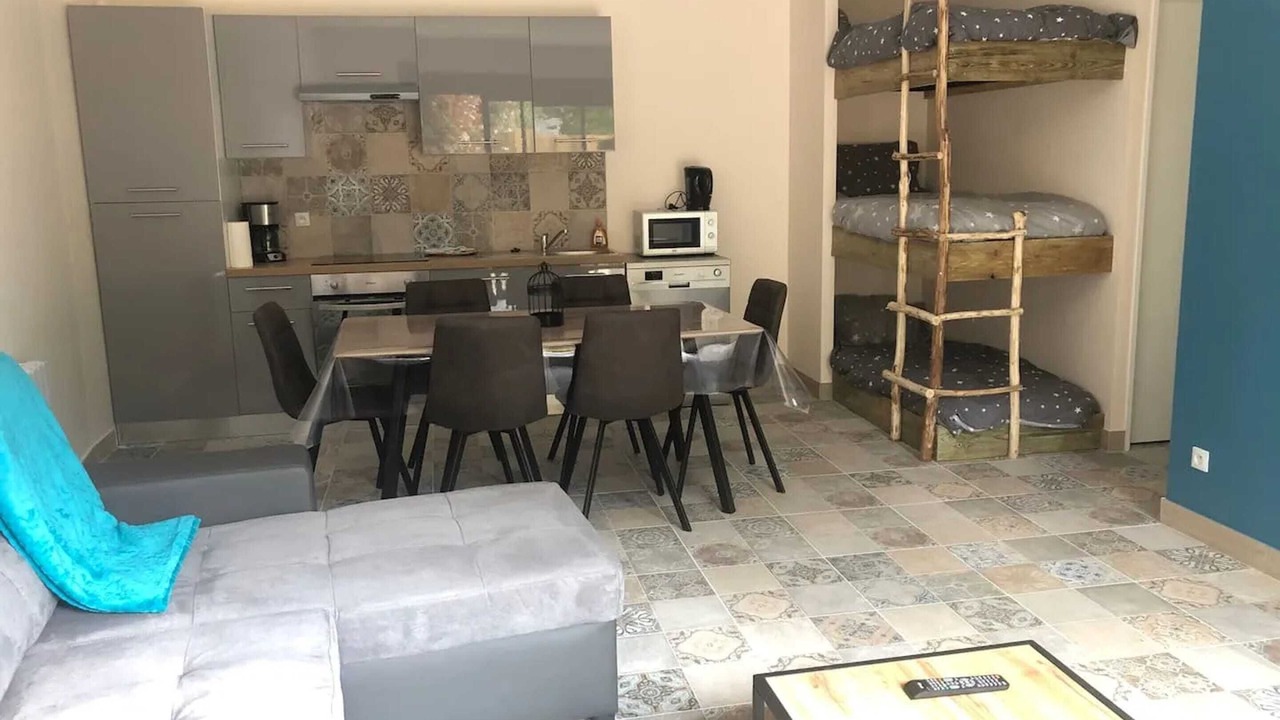 Photo of Livingroom in Clermont-Creans