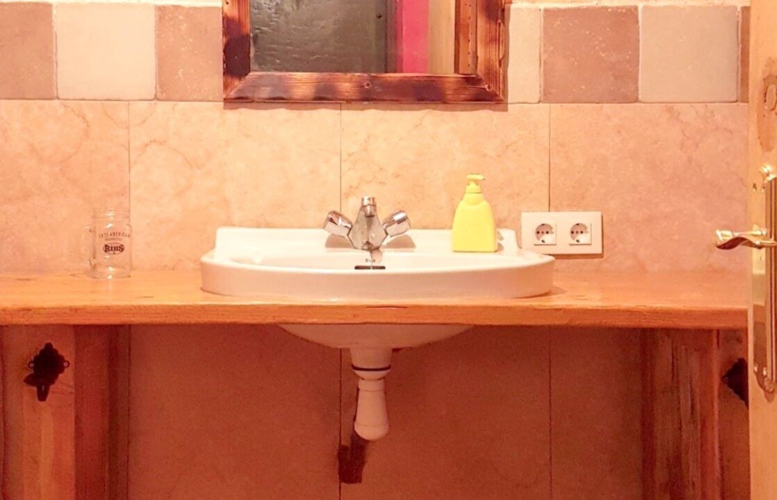 Photo of Bathroom in La Puebla de Castro