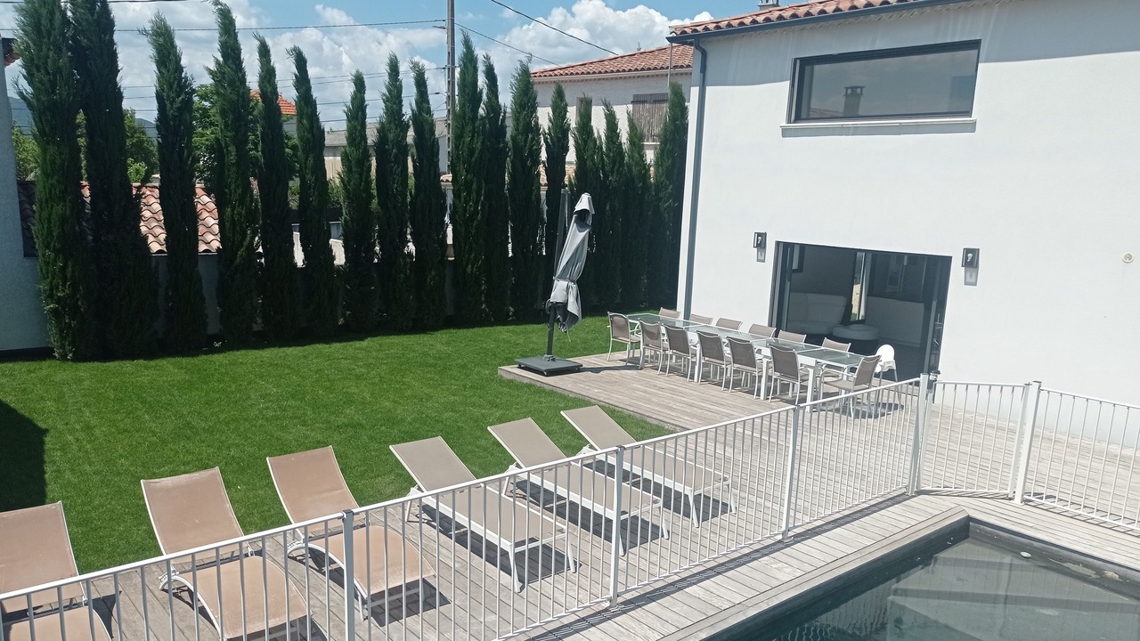 Photo of Outdoor in Ales