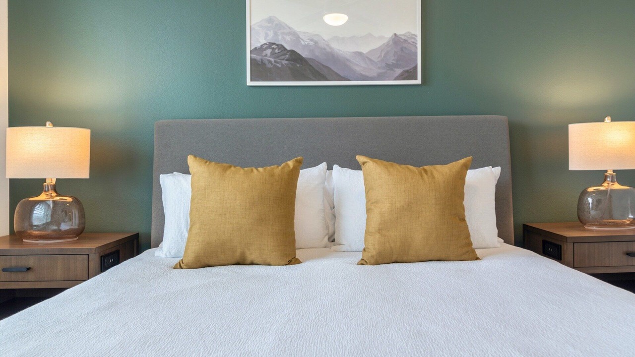 Photo of Bedroom in Venus