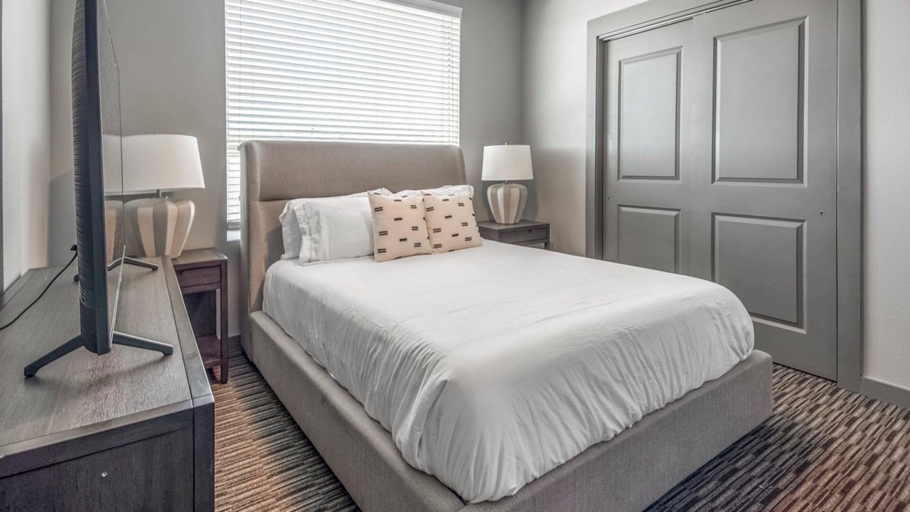 Photo of Bedroom in University District