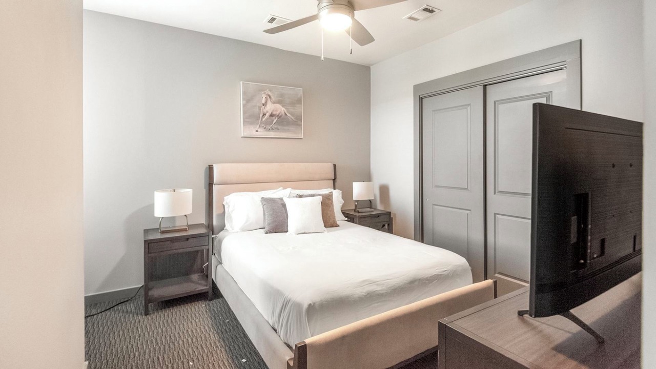 Photo of Bedroom in University District