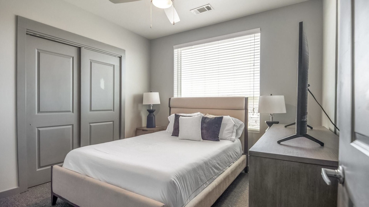 Photo of Bedroom in University District