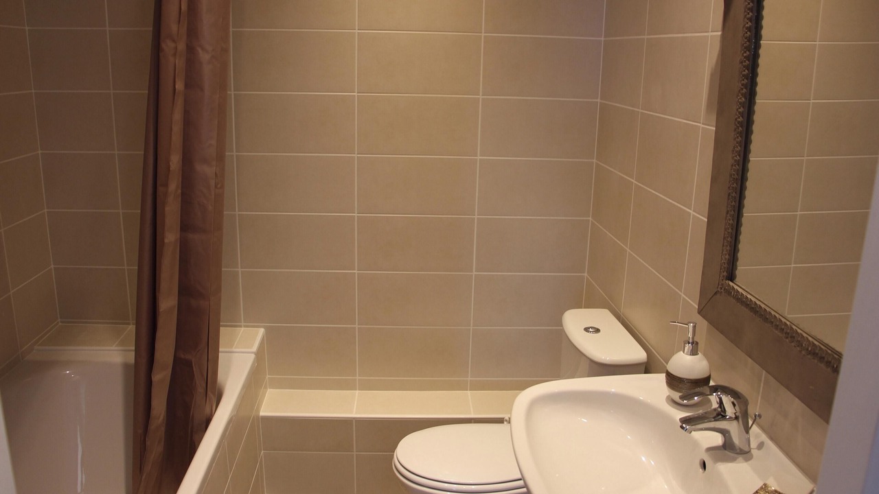 Photo of Bathroom in Espalion