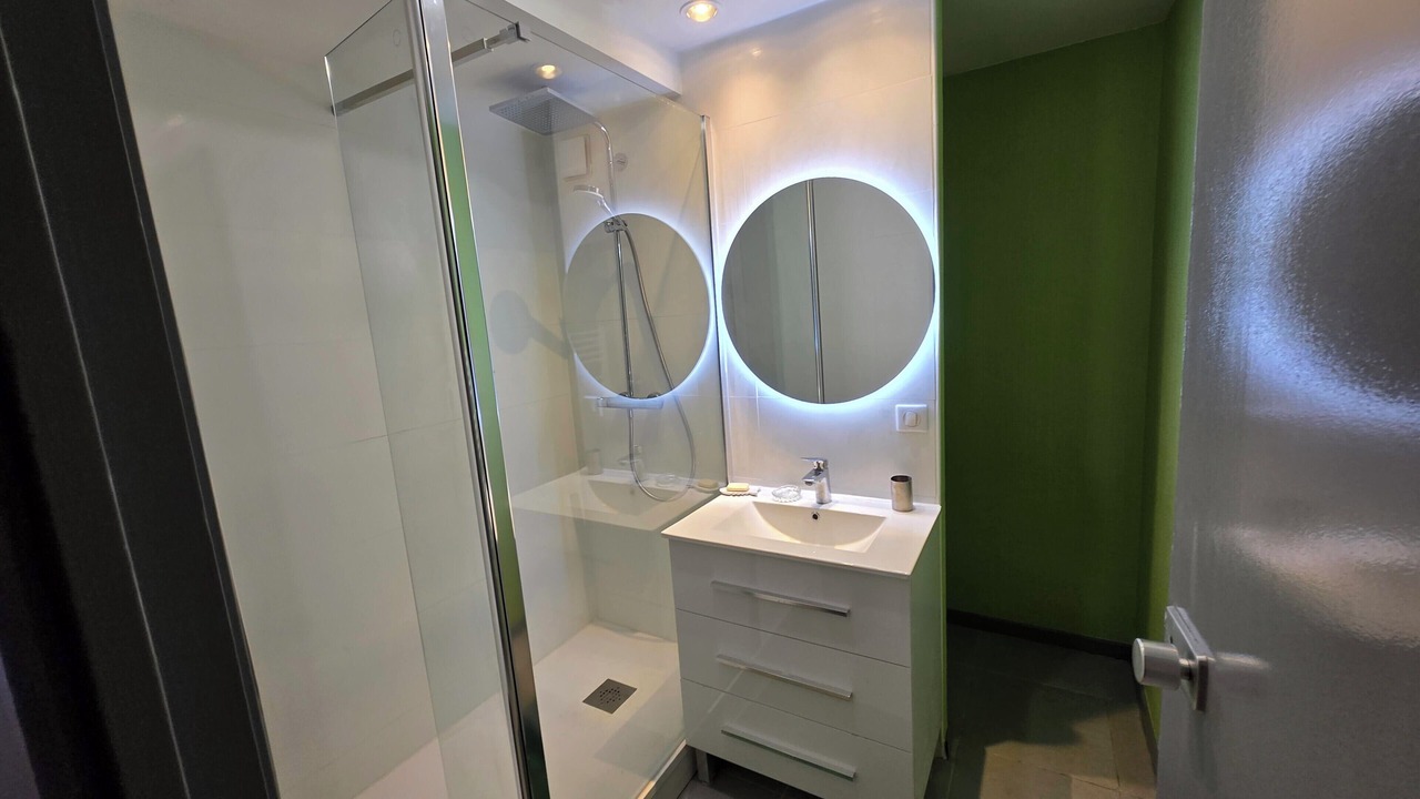 Photo of Bathroom in Saint-Georges