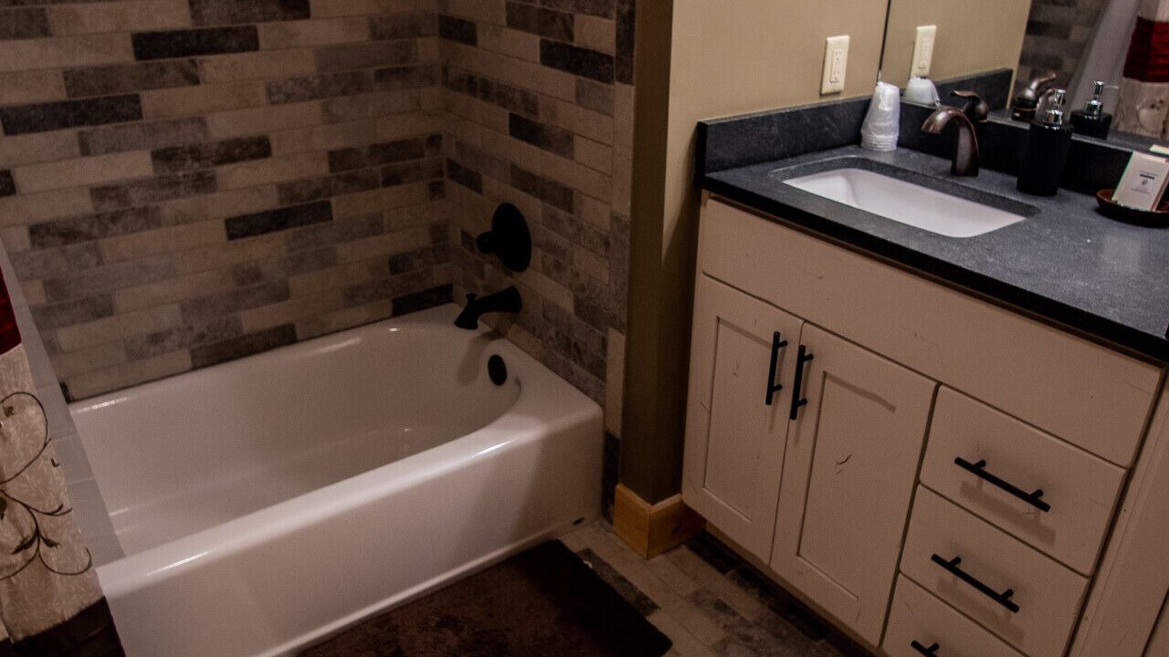 Photo of Bathroom in Maple Hill