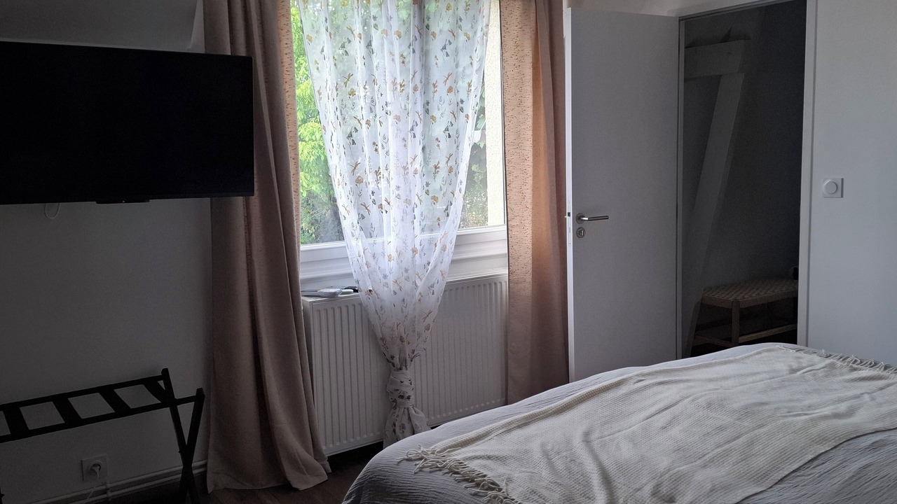 Photo of Bedroom in Le Val-Saint-Pere