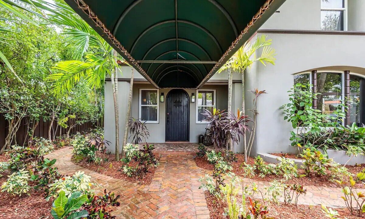 Photo of Outdoor in Northeast Miami