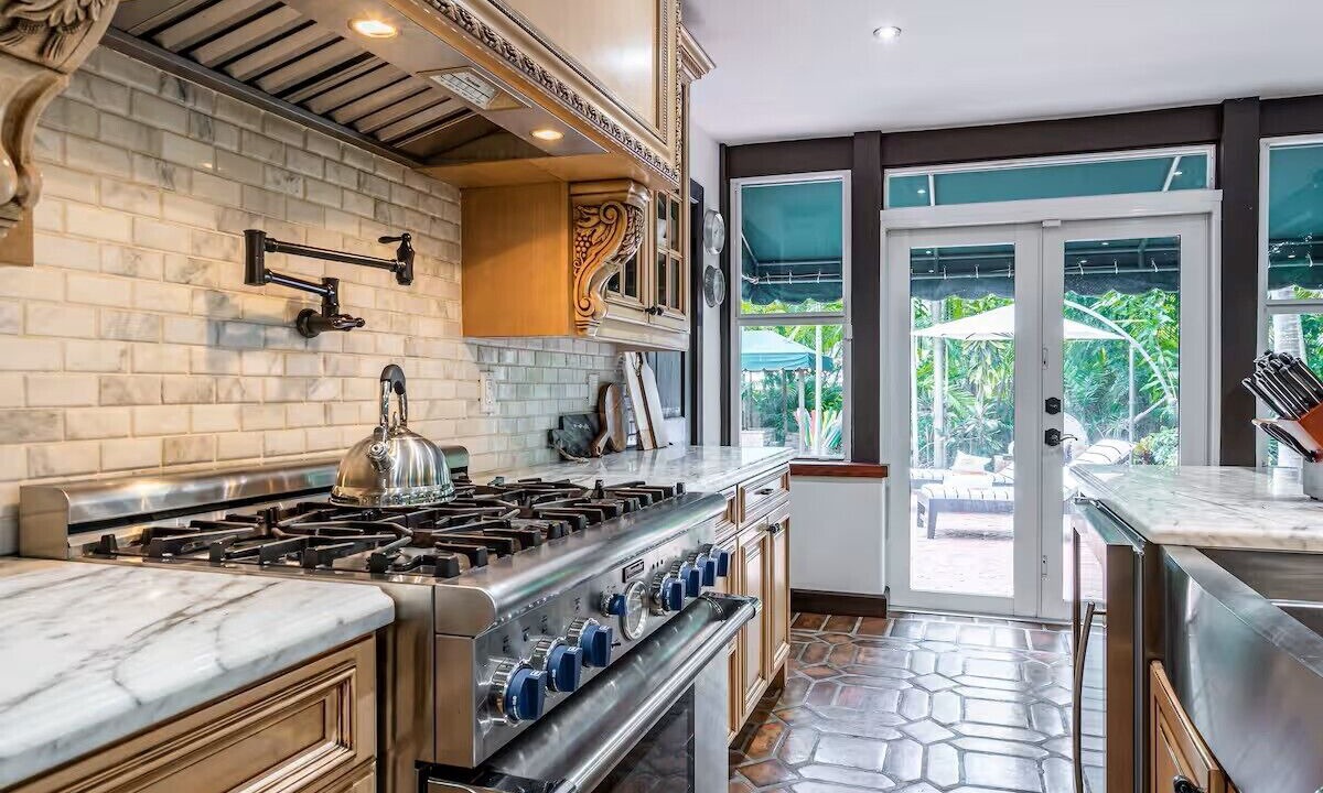 Photo of Kitchen in Northeast Miami