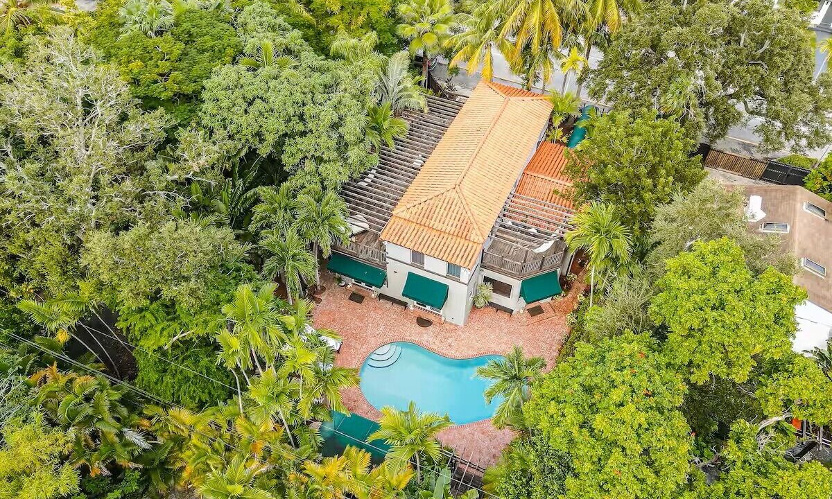 Photo of Outdoor in Northeast Miami