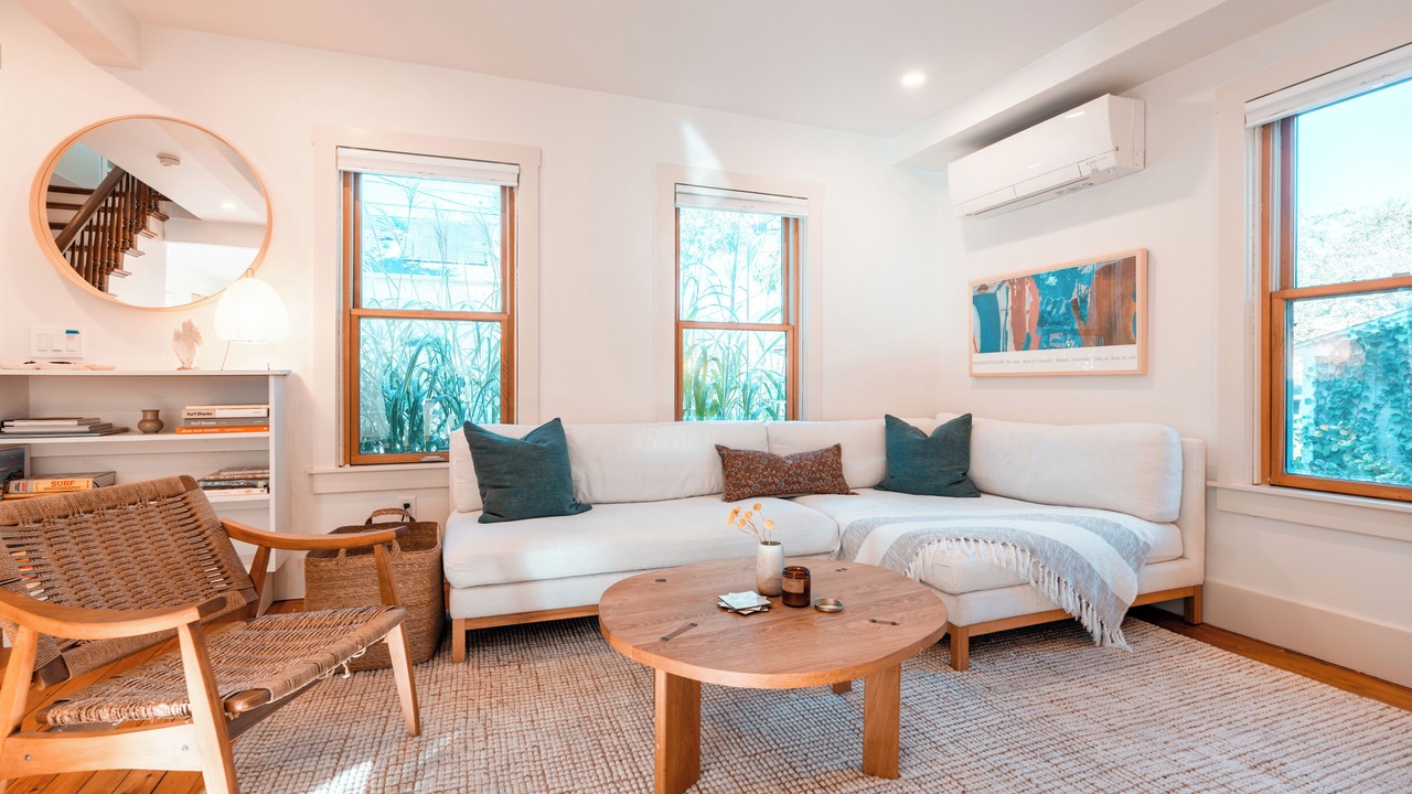 Photo of Livingroom in Wakefield-Peacedale