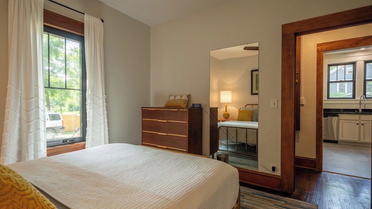 Photo of Bedroom in Lawrence