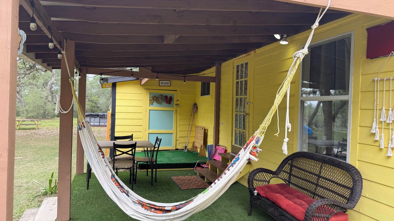 Photo of Outdoor in Elmaton