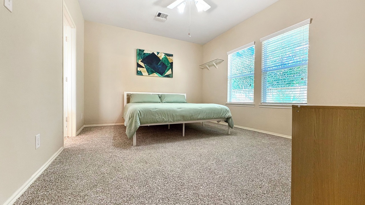 Photo of Bedroom in Atascocita