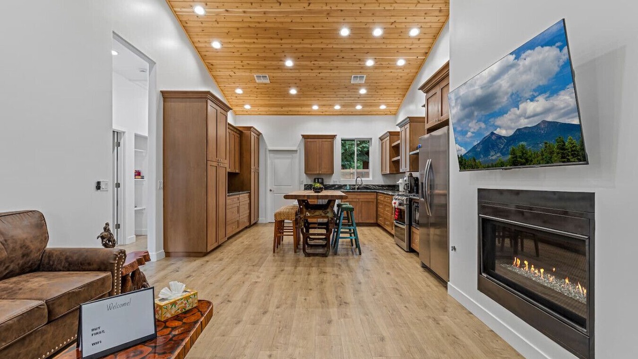 Photo of Livingroom in Mountainaire