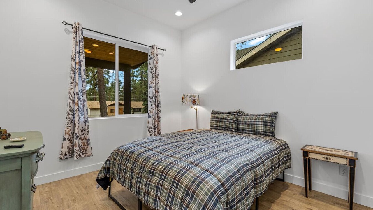 Photo of Bedroom in Mountainaire