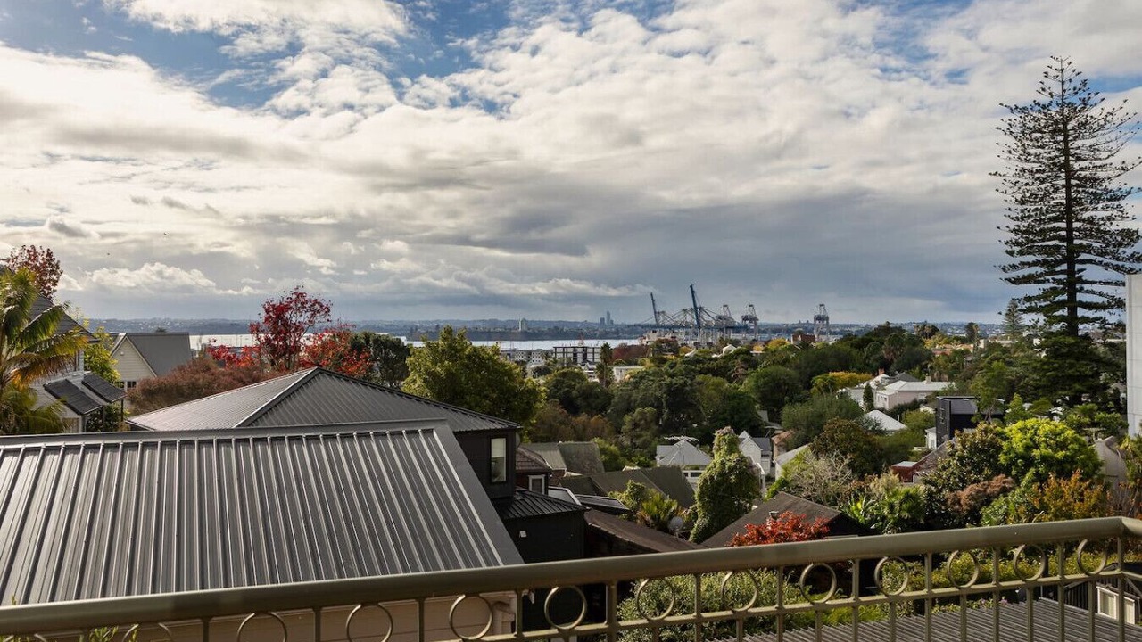 Photo of Outdoor in Parnell