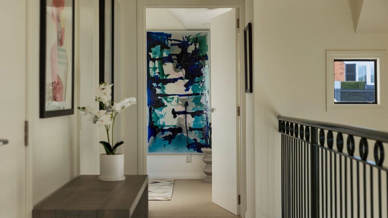 Photo of Others in Parnell