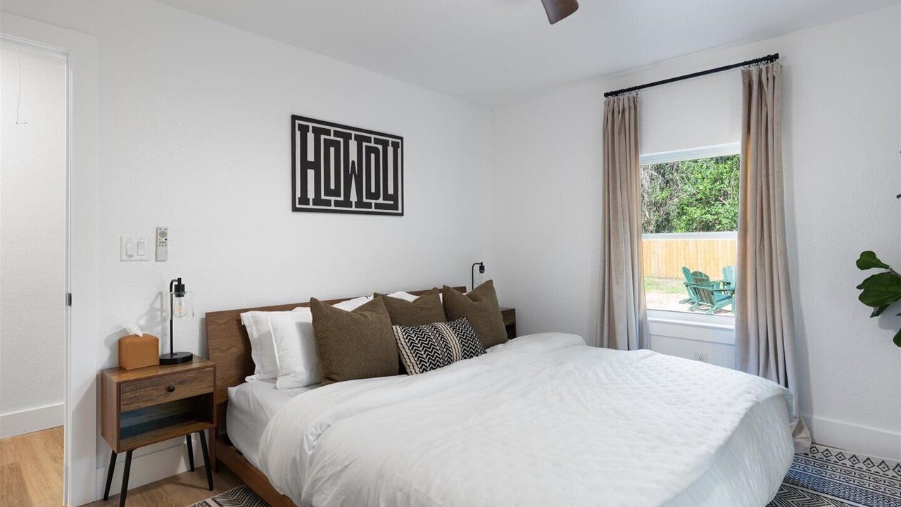 Photo of Bedroom in Round Rock Original Plat