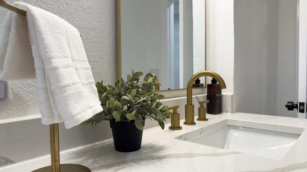 Photo of Bathroom in Round Rock Original Plat