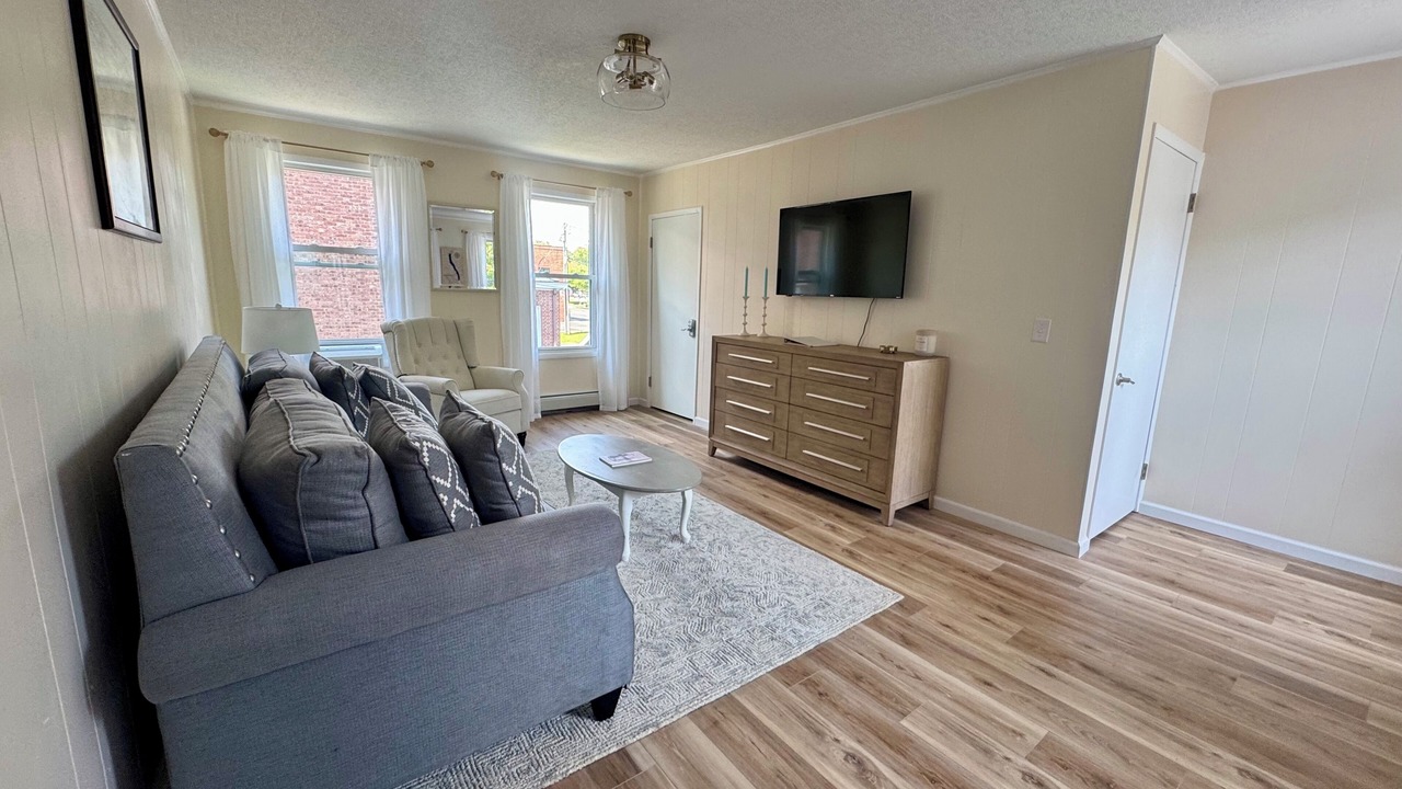 Photo of Livingroom in Canandaigua